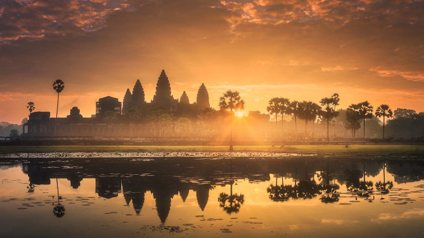 Sunrise at Angkor Wat thumbnail