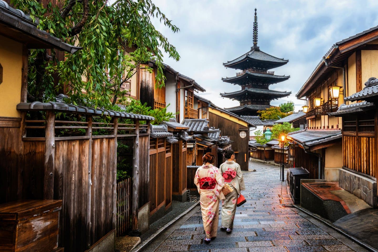 Half-day tour through Kyoto thumbnail