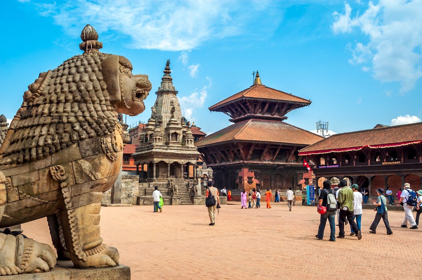 Tour to temples and pagodas thumbnail
